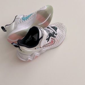 NIKE girls basketball shoes